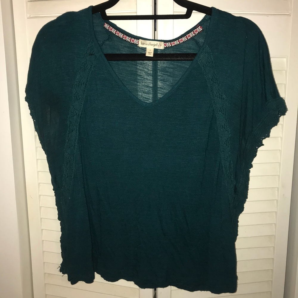 Teal short sleeve shirt